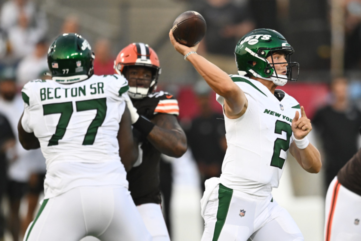 Lights go out during second half of Jets-Browns Hall of Fame game