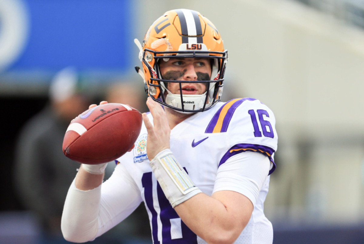 Etling picked up by Falcons, Sports