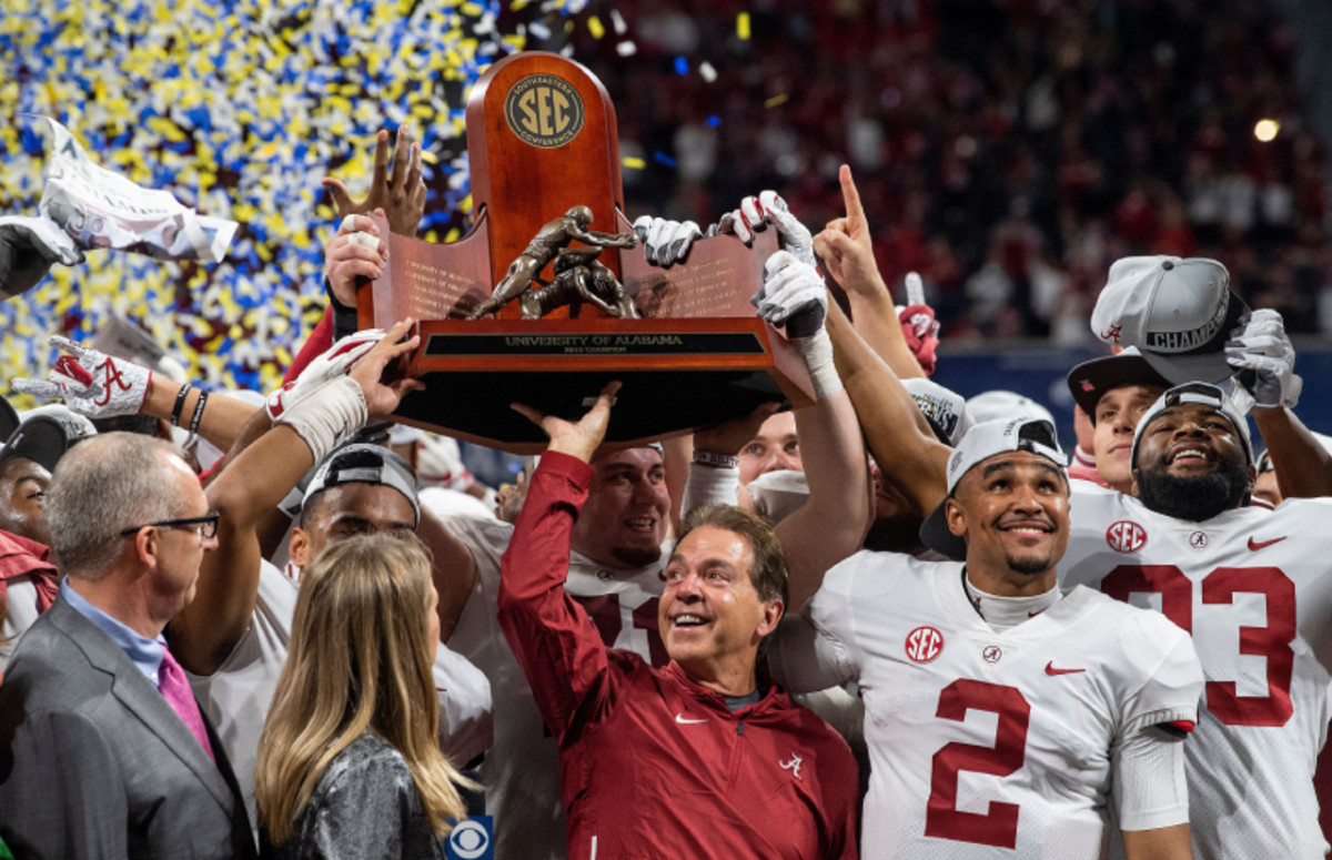 Fans heated after Alabama once again claims Jalen Hurts