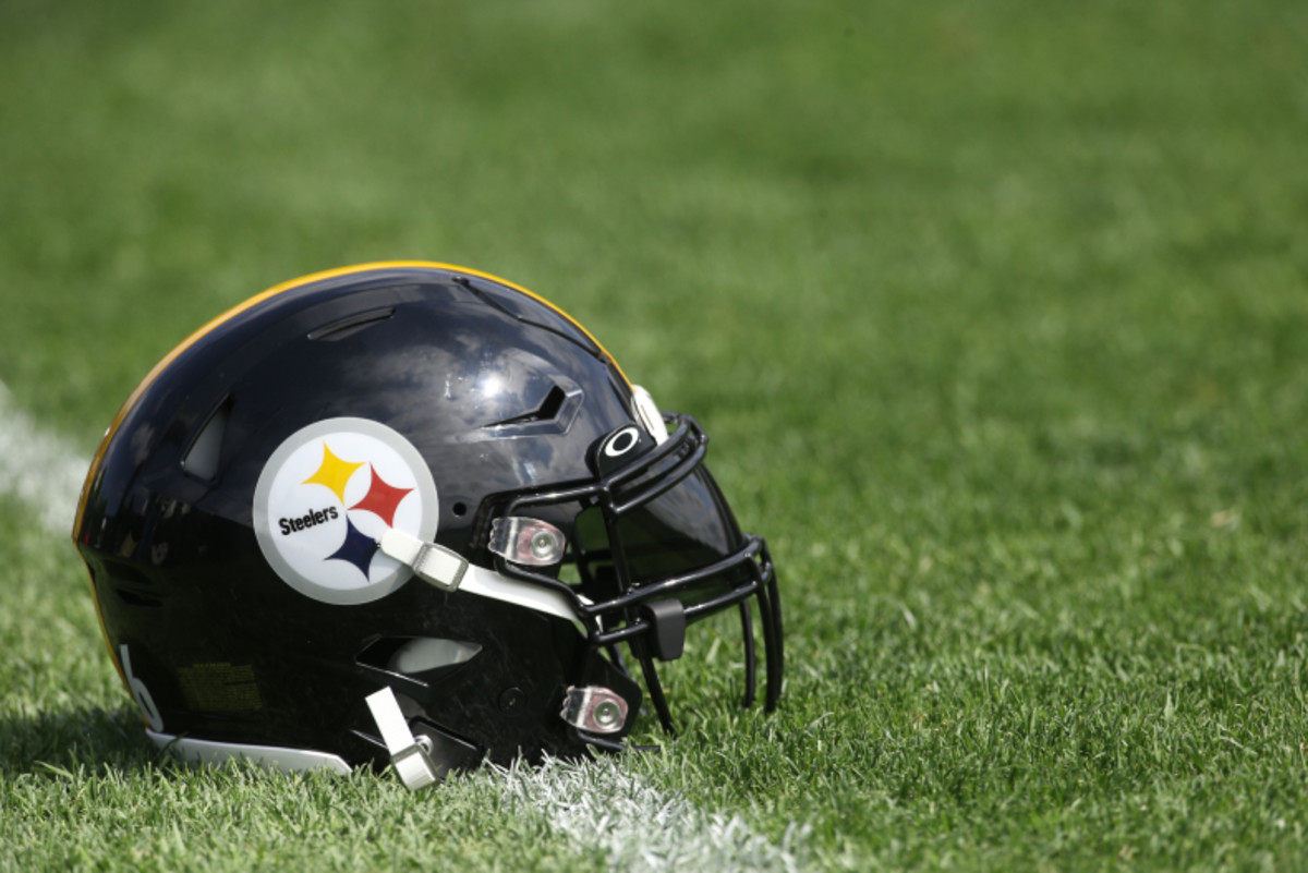 Steelers helmet.