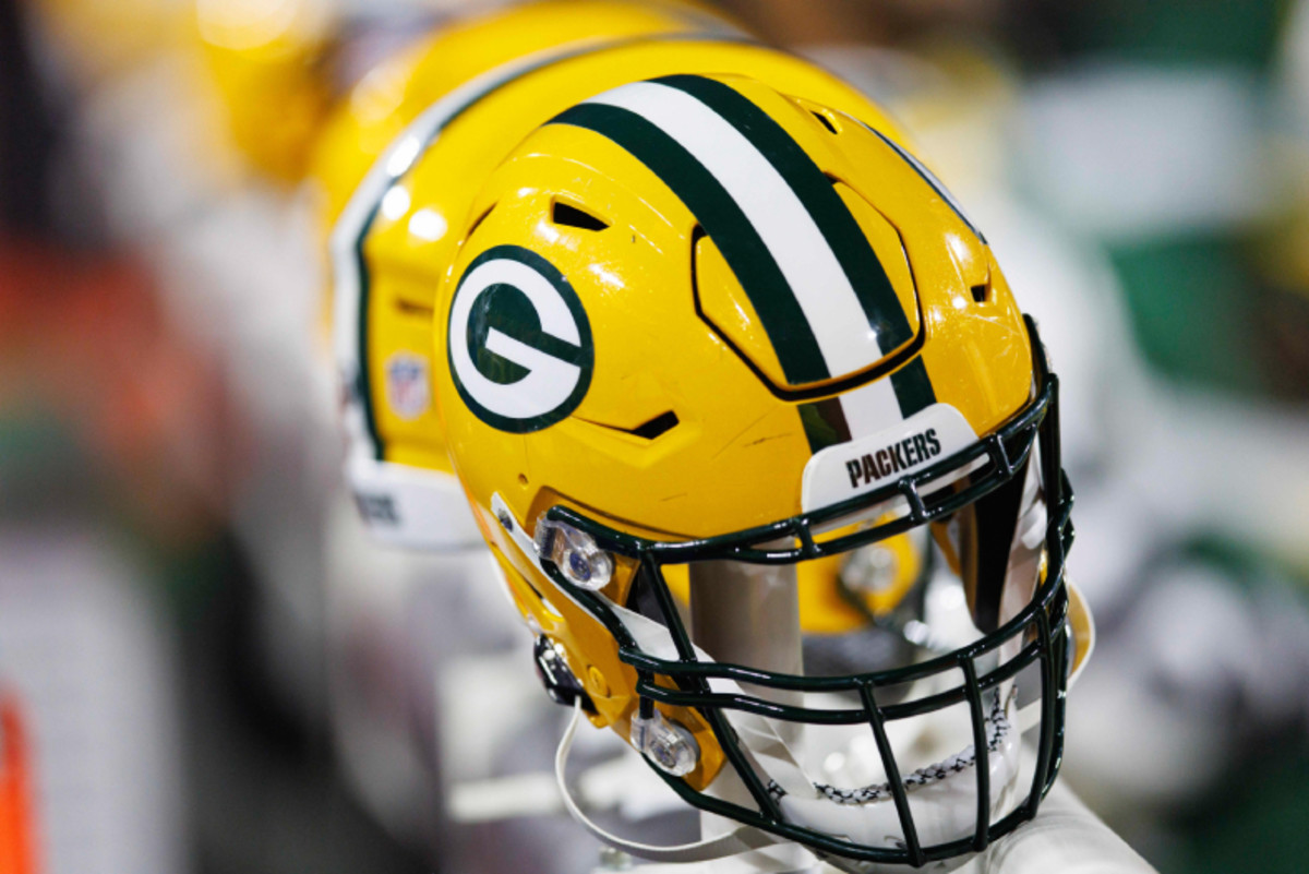 Analyst Names 2 Wide Receivers Packers Should Trade For