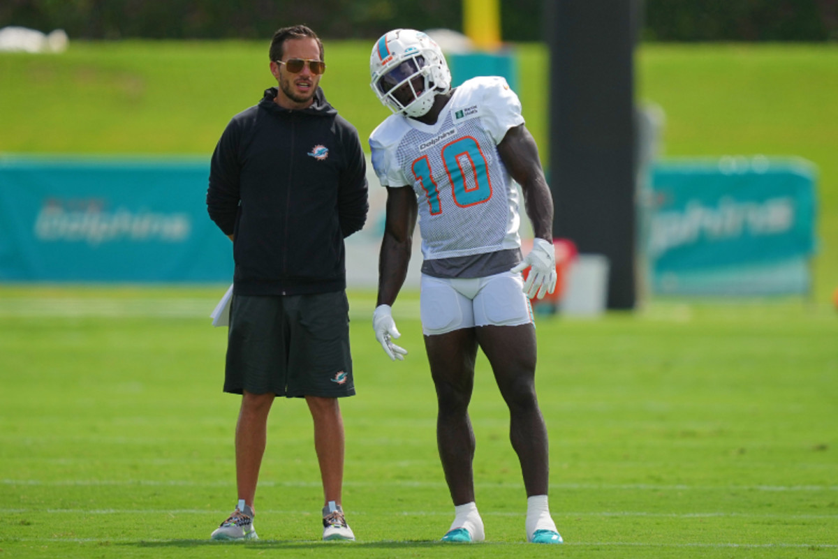 Dolphins HC Mike McDaniel and WR Tyreek Hill.