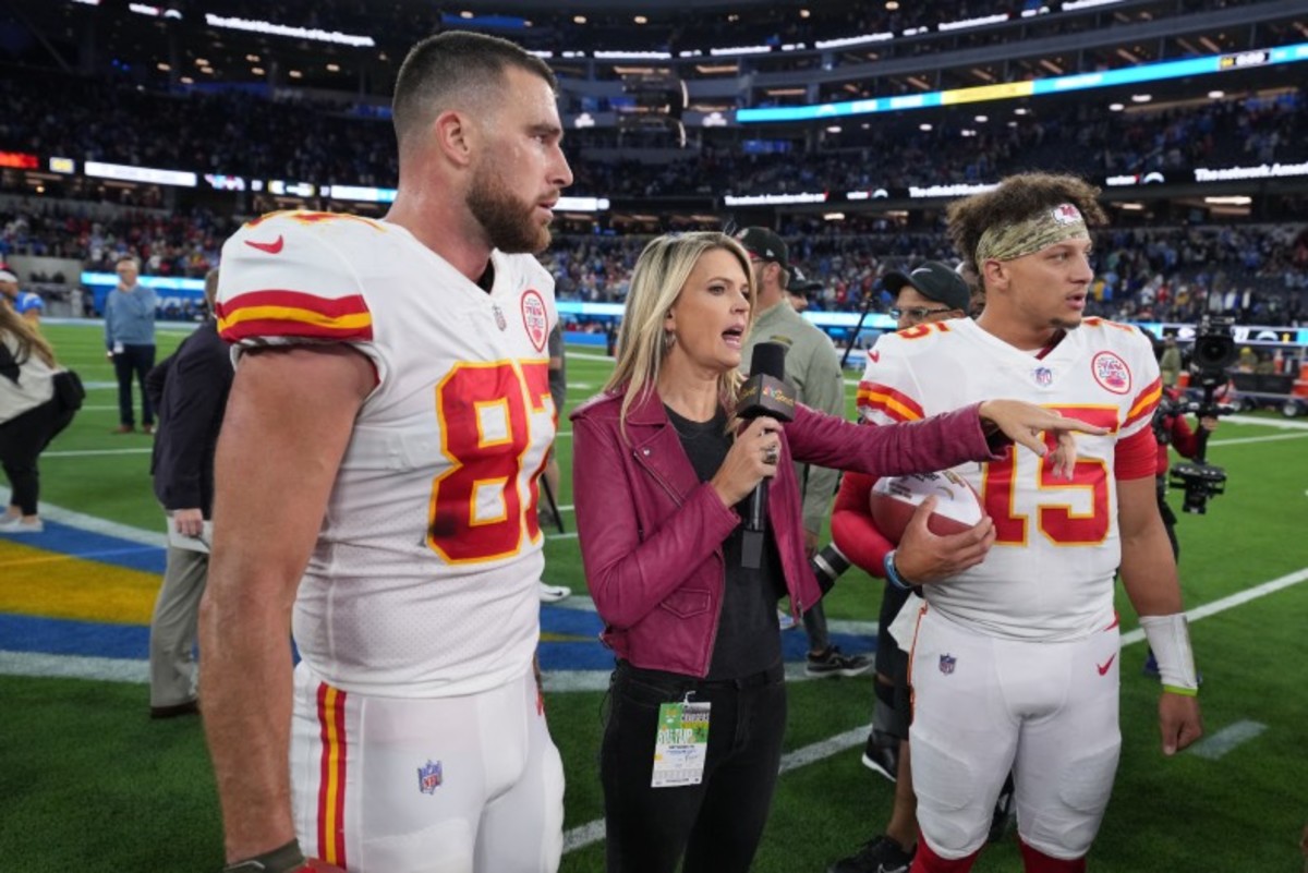 Travis Kelce and Patrick Mahomes of the Chiefs