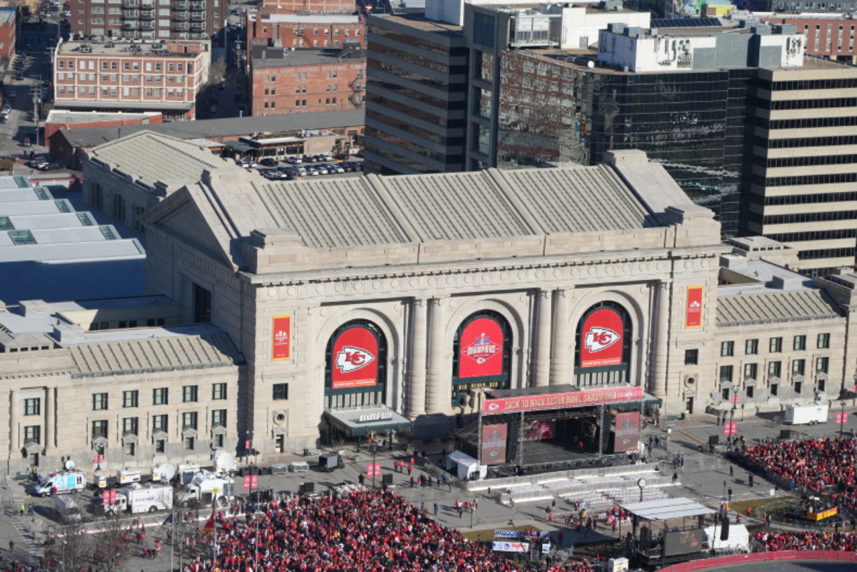 super bowl parade gunshots