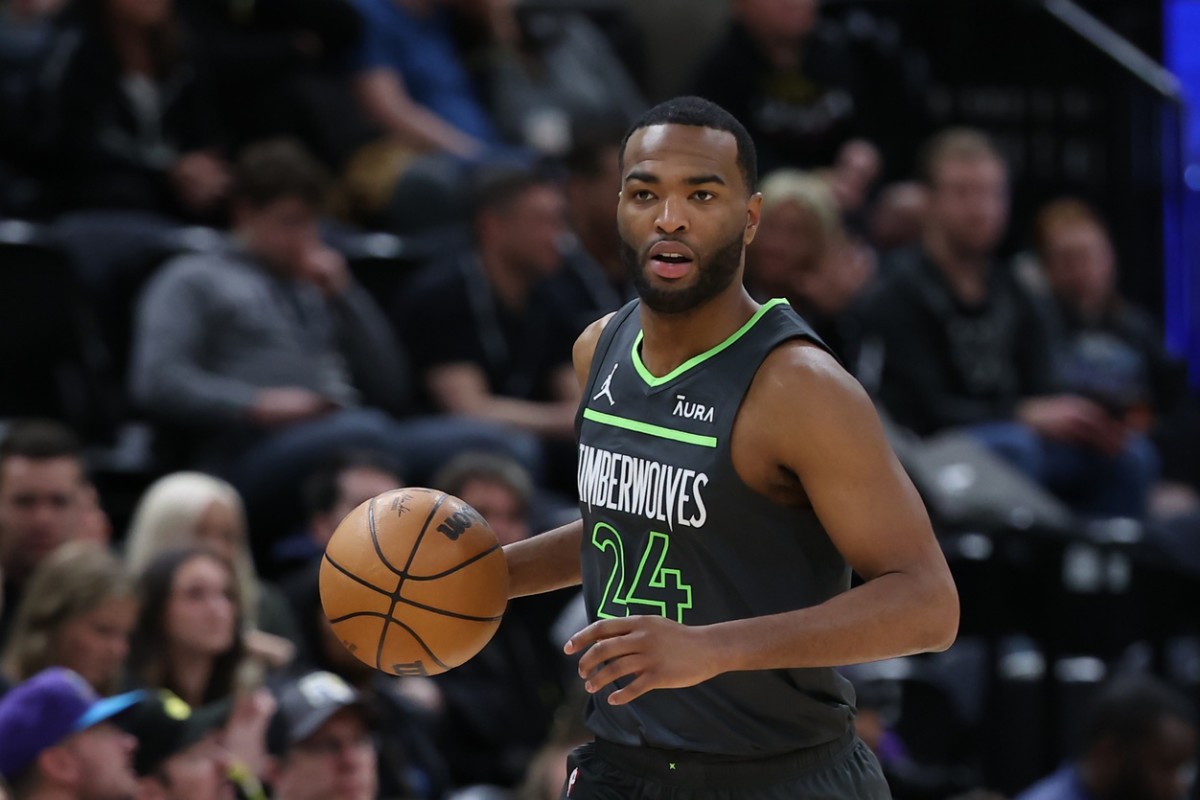 Report: Wolves sign T.J. Warren for rest of the season - Athlon Sports