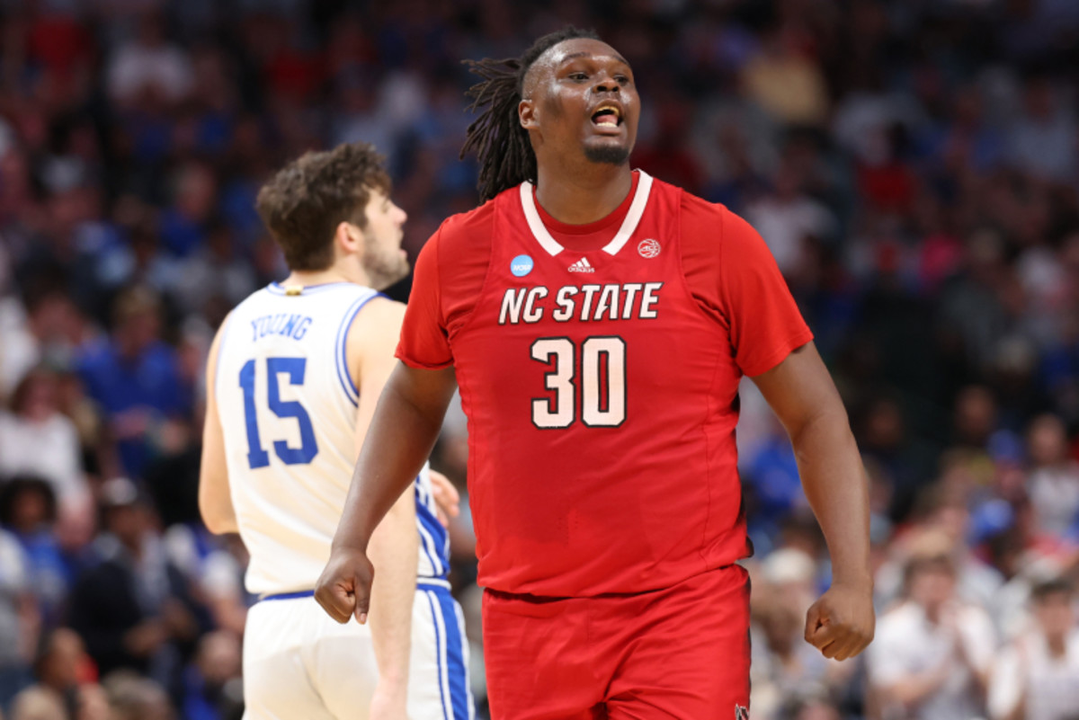 March Madness Star DJ Burns Signs With NBA Team After Draft Snub ...