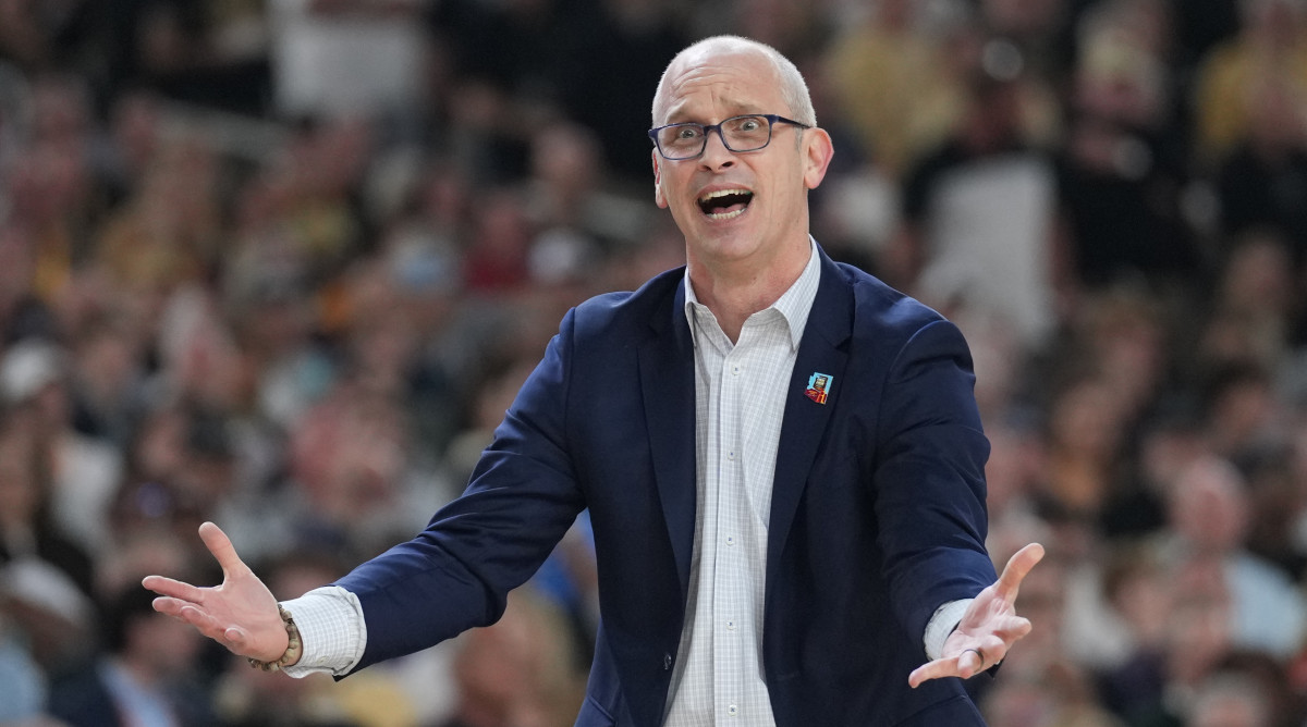 Ex-Celtics Player Issues Warning to Dan Hurley About Lakers Job ...