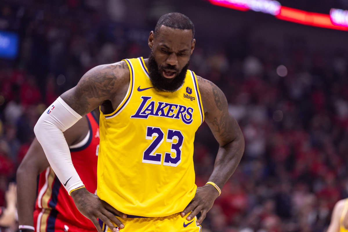 LeBron James Unfollows Three Major NBA Names - Athlon Sports