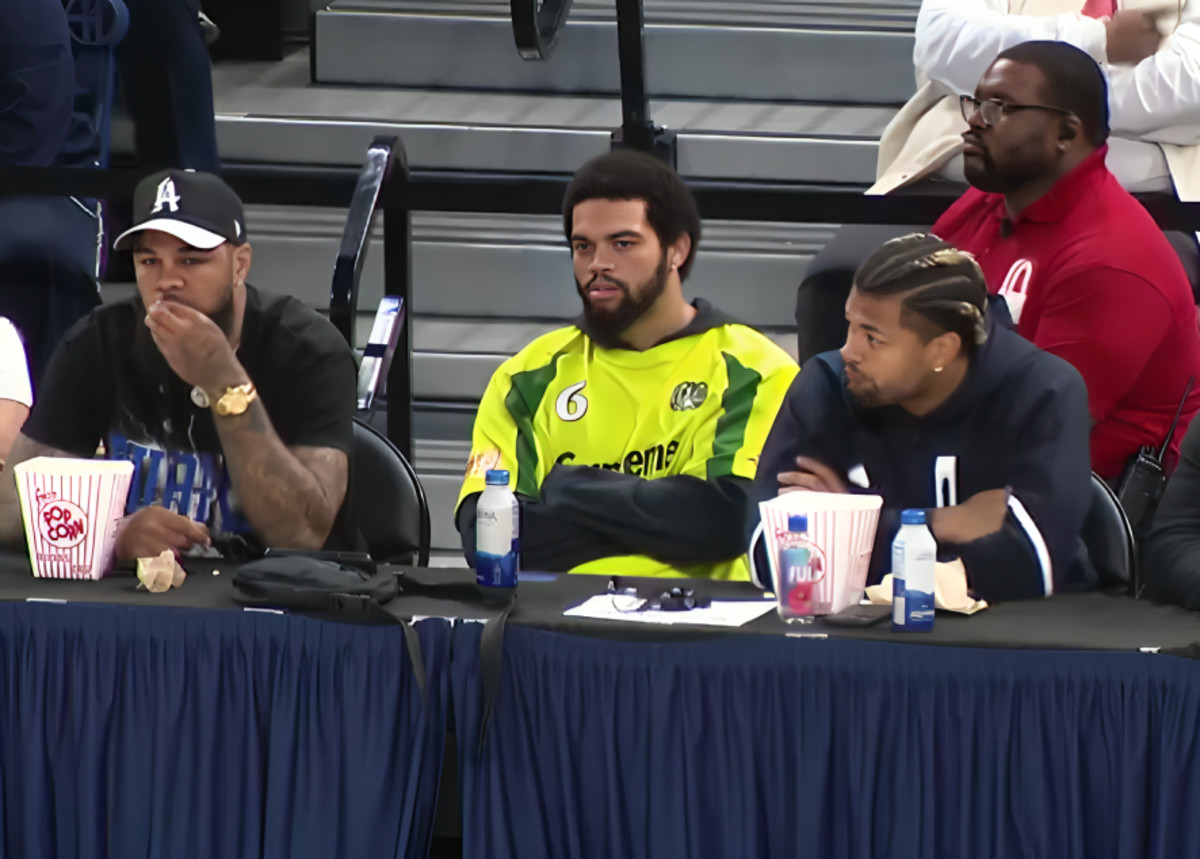 Chicago Bears QB Caleb Williams, WR Keenan Allen, and WR Rome Odunze at Chicago Sky game