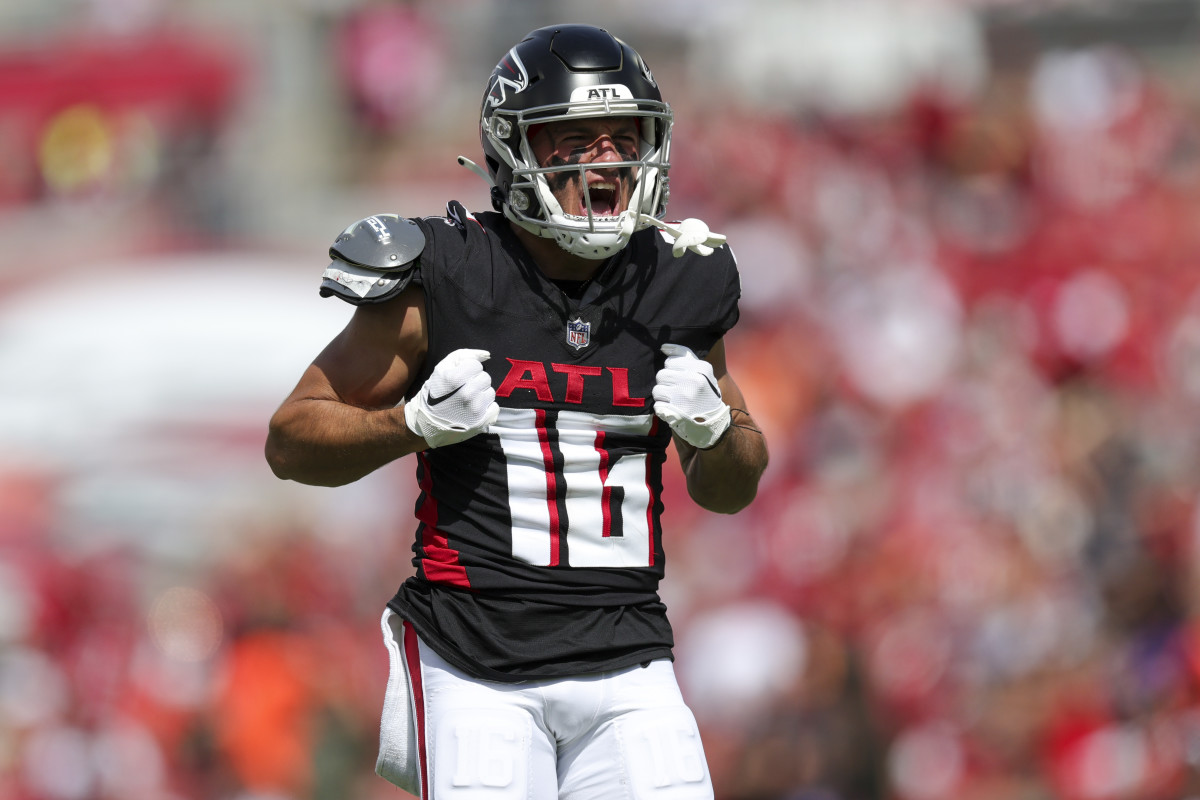 Cleveland Browns' Rival Pittsburgh Steelers Sign Atlanta Falcons Ex ...