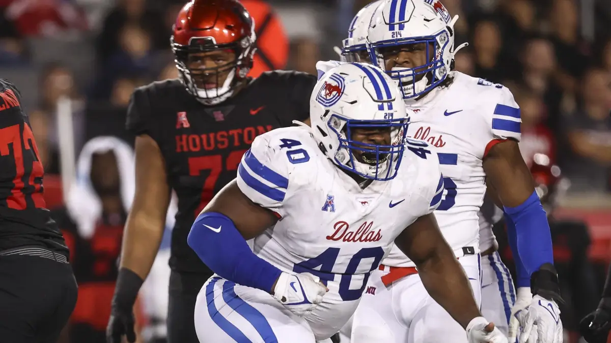 New York Giants Sign UDFA Elijah 'Baby Bison' Chatman to D-Line: NFL ...