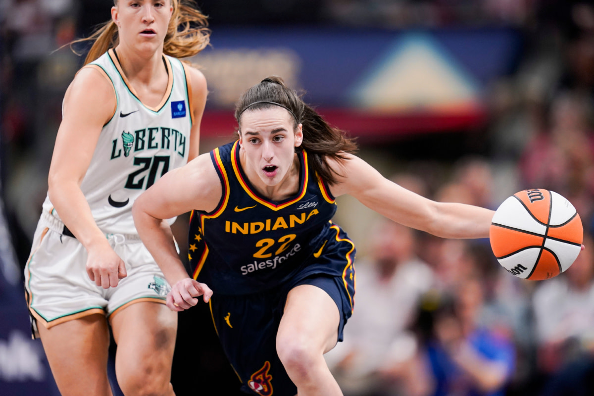 Sabrina Ionescu Drops Classy Message About Caitlin Clark After Liberty