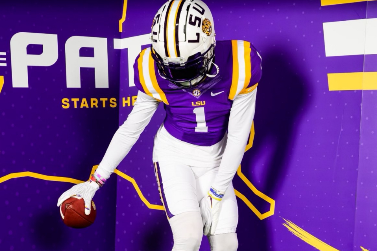 4-star recruit Dakorien Moore decommits from LSU - LSU Country