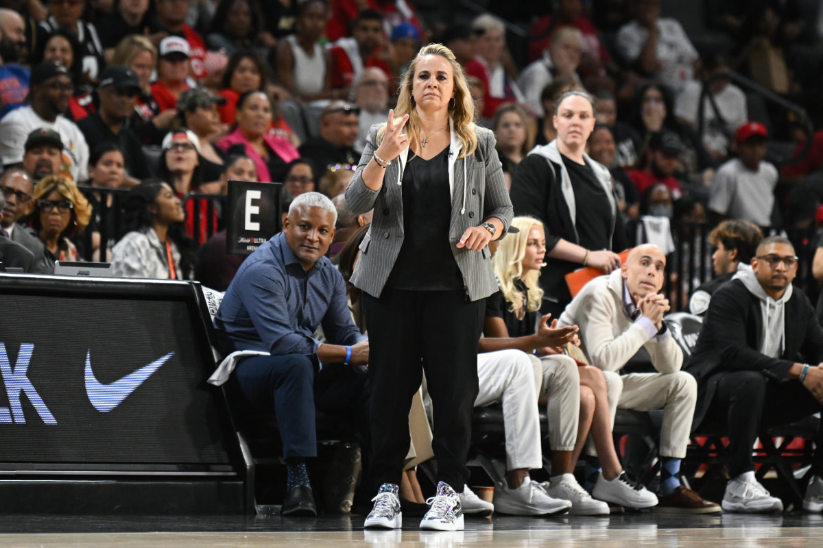 Las Vegas Aces head coach Becky Hammon gestures to players during the second quarter against the New York Liberty at Michelob Ultra Arena.