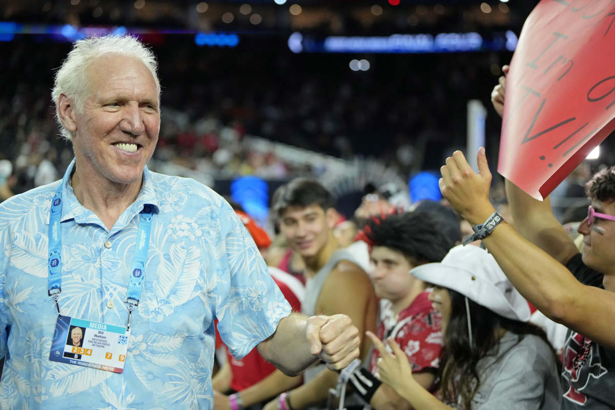 Magic Johnson, Stephen Curry, NBA Players Offer Tribute To Bill Walton ...