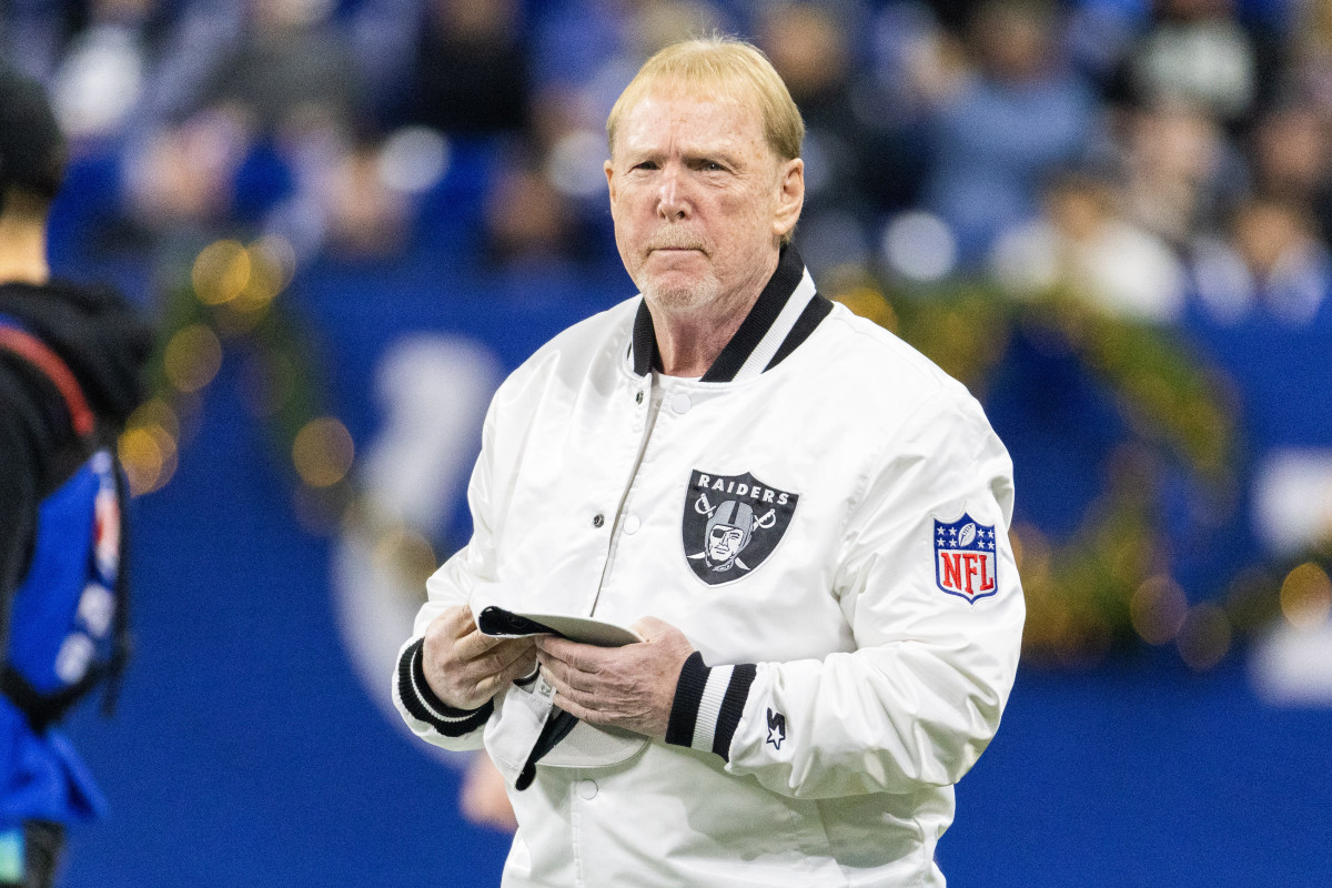 26-Year-Old Dancer Hayden Hopkins Vehemently Denies That Raiders Owner ...