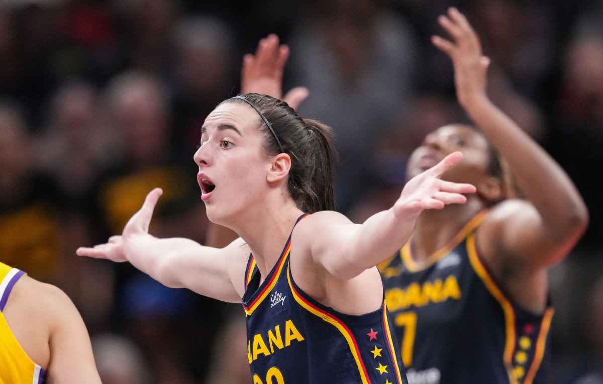 Indiana Fever Head Coach Sends Message To WNBA Refs About Caitlin Clark - Athlon Sports