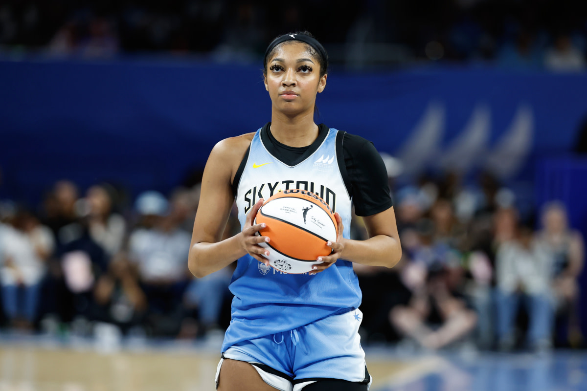 Chicago Sky forward Angel Reese (5) looks to shoot a free throw against the Connecticut Sun during the second half of a WNBA game at Wintrust Arena.