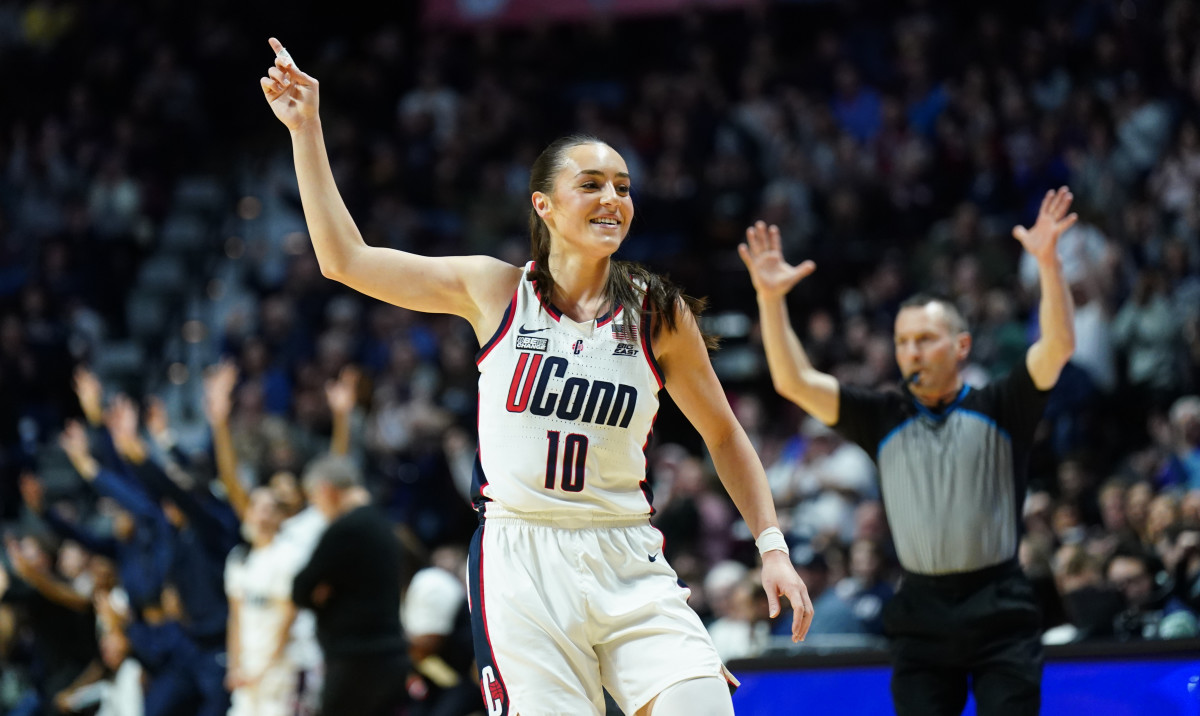 Nika Muhl Pays Respect To WNBA Legend With Viral Pregame Outfit ...