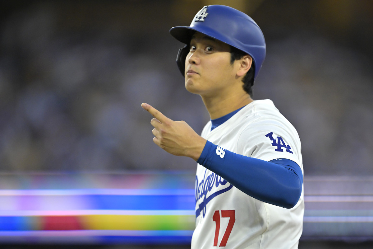 Magic Johnson Sends Strong Message To Shohei Ohtani, Dodgers Before All ...