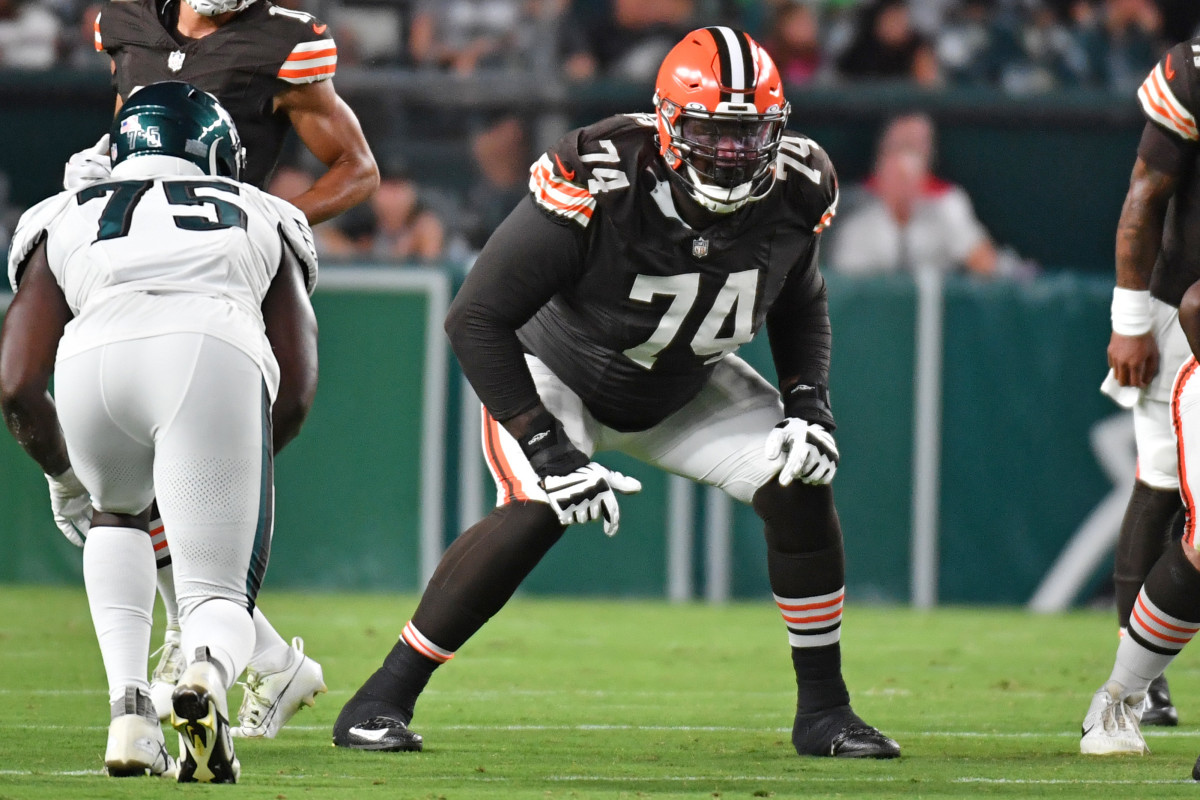 Dawand Jones Named Lone Cleveland Browns Player to Expert's 'All ...