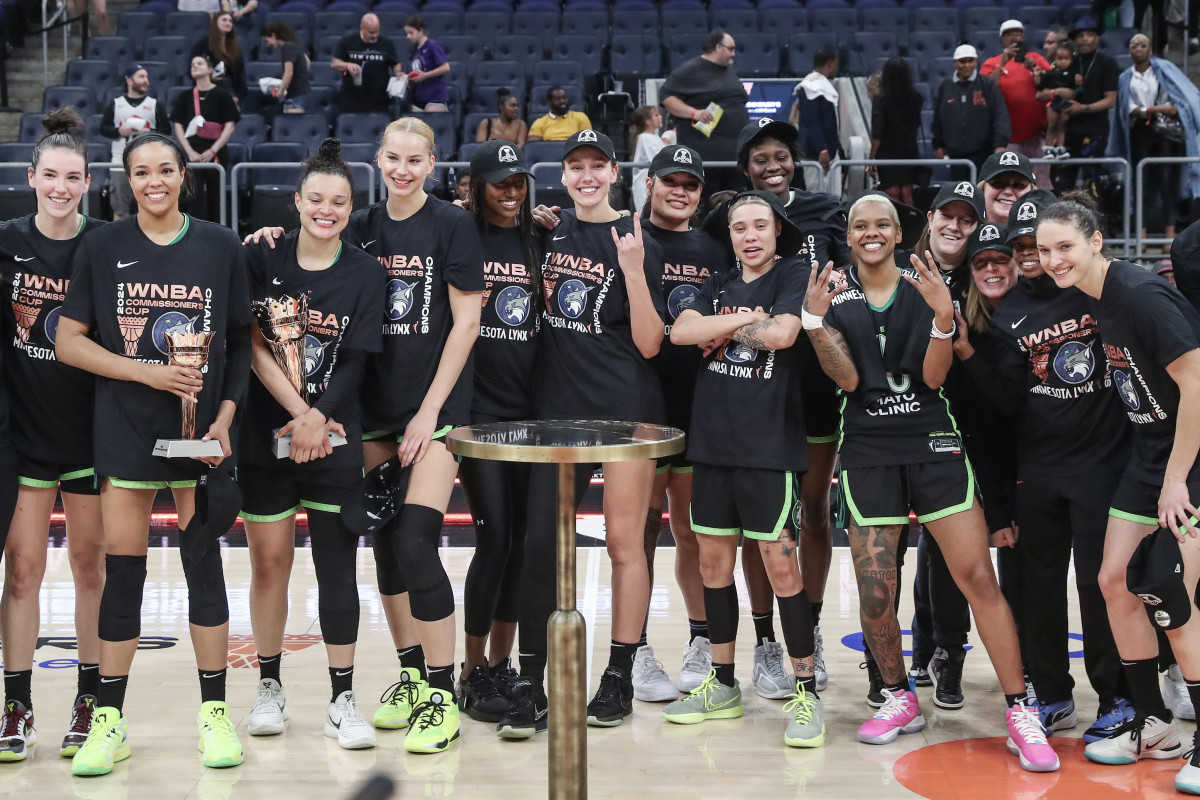 Minnesota Lynx players pose for a photo