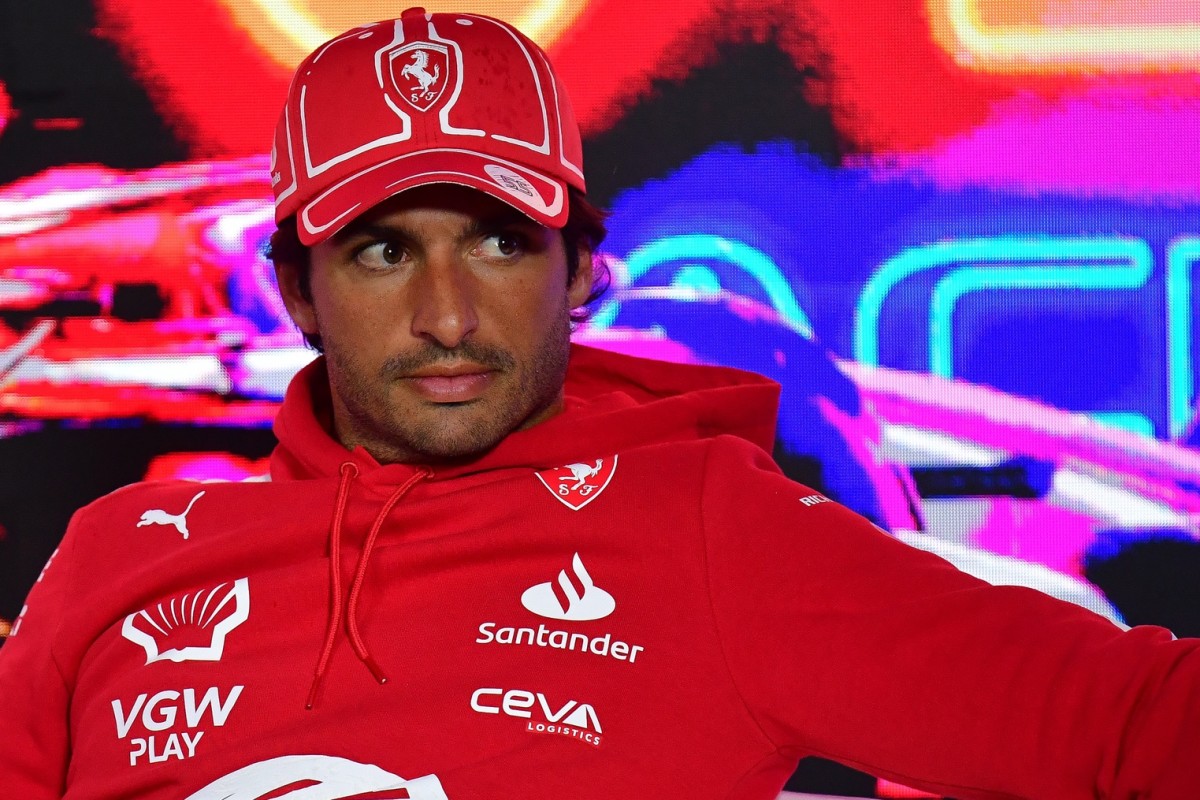 F1 News: Carlos Sainz Makes Surprising Move, Reportedly Swapping Teams ...