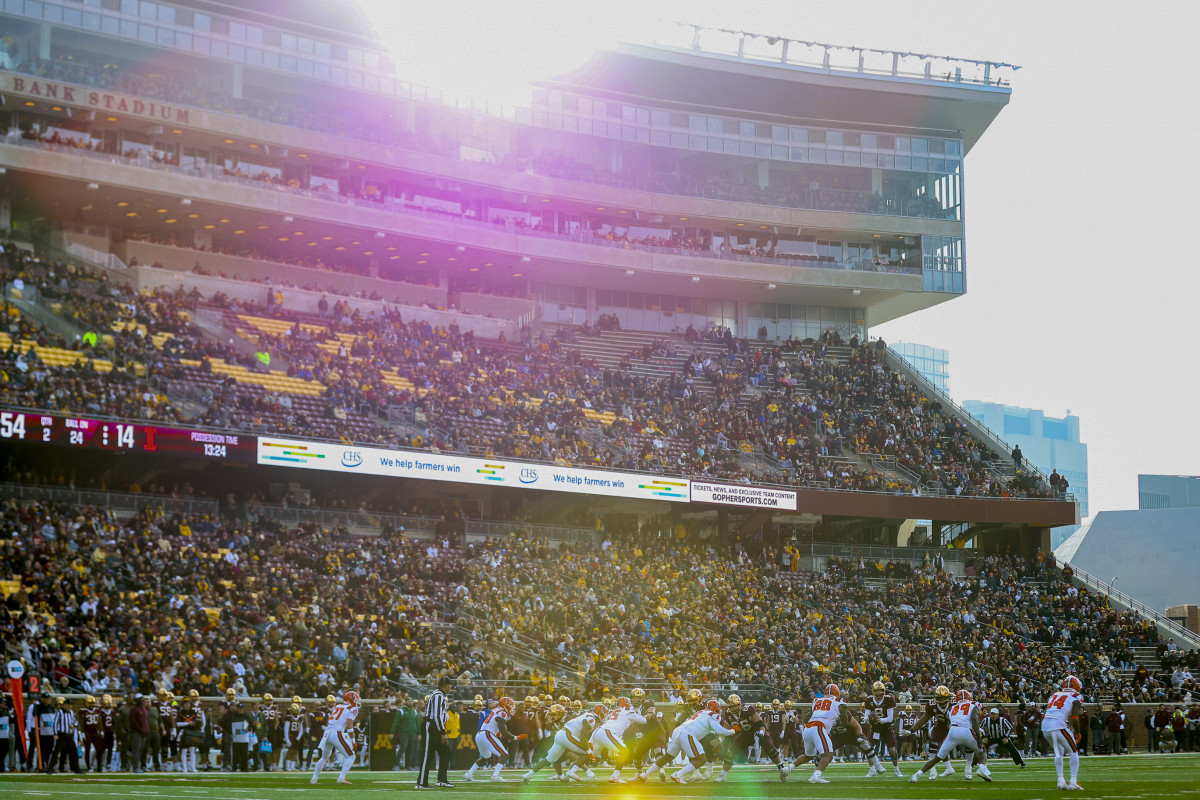 Gophers to host fans at annual F.A.M.I.L.Y. Day practice on Saturday