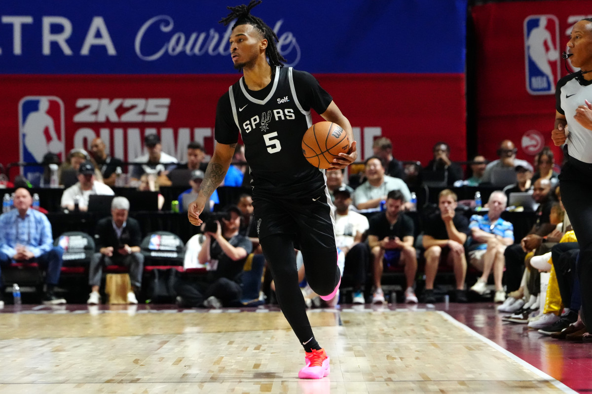 Spurs Rookie Stephon Castle Outshines Former Teammate in Summer League -  Athlon Sports