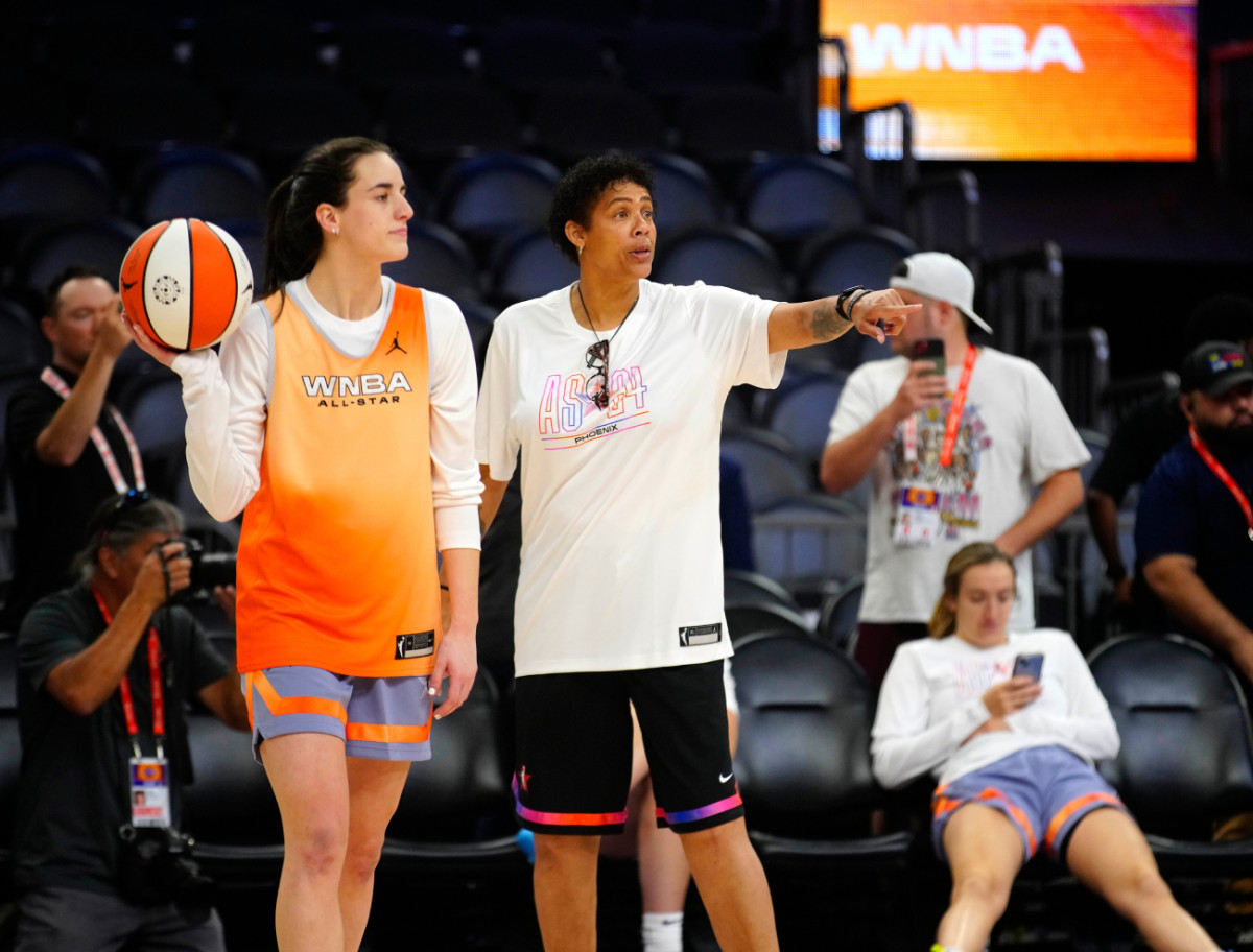 Cheryl Miller, Caitlin Clark WNBA All-Star Practice Footage Sparks Severe Christie  Sides Criticism - Athlon Sports