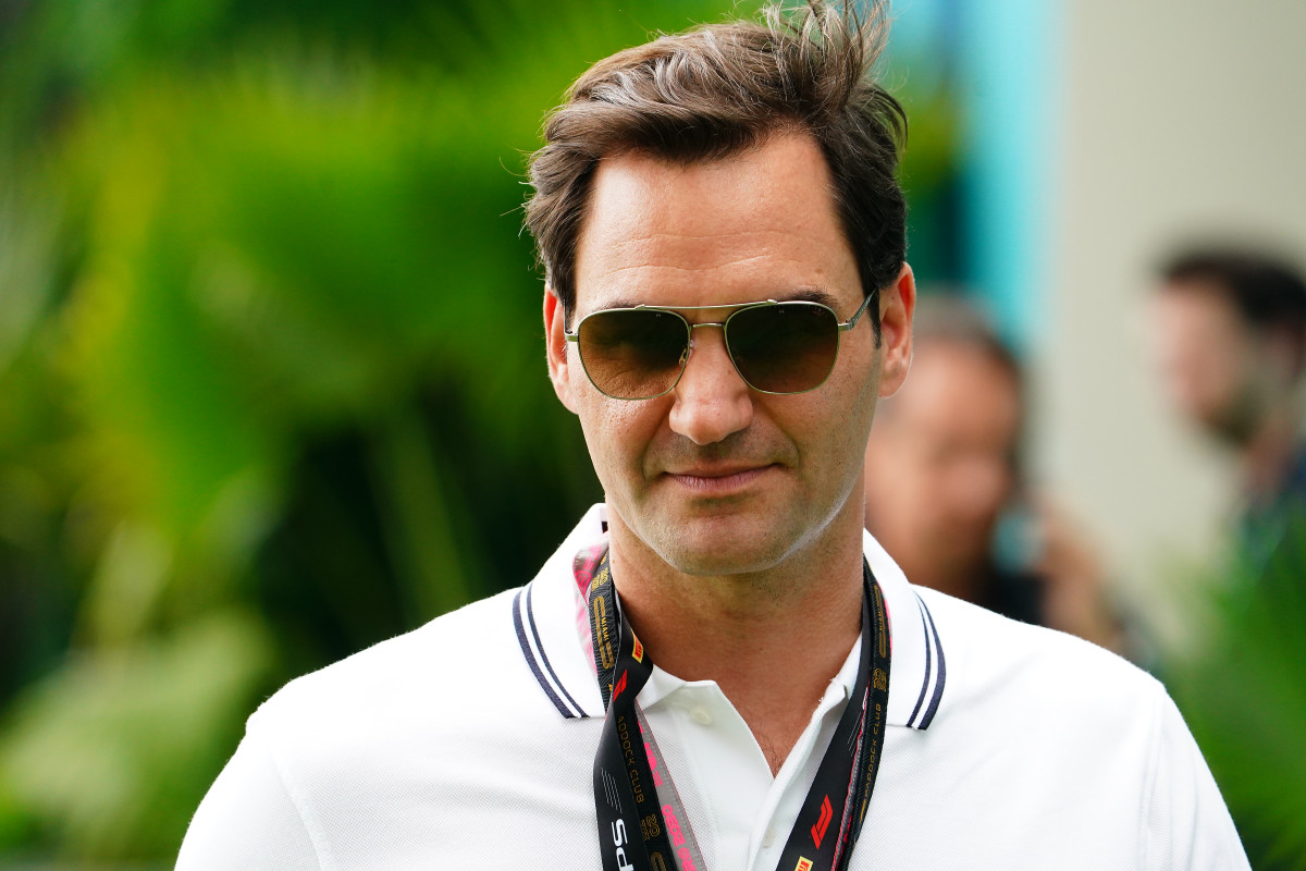 Former tennis player Roger Federer arrives for the Miami Grand Prix/