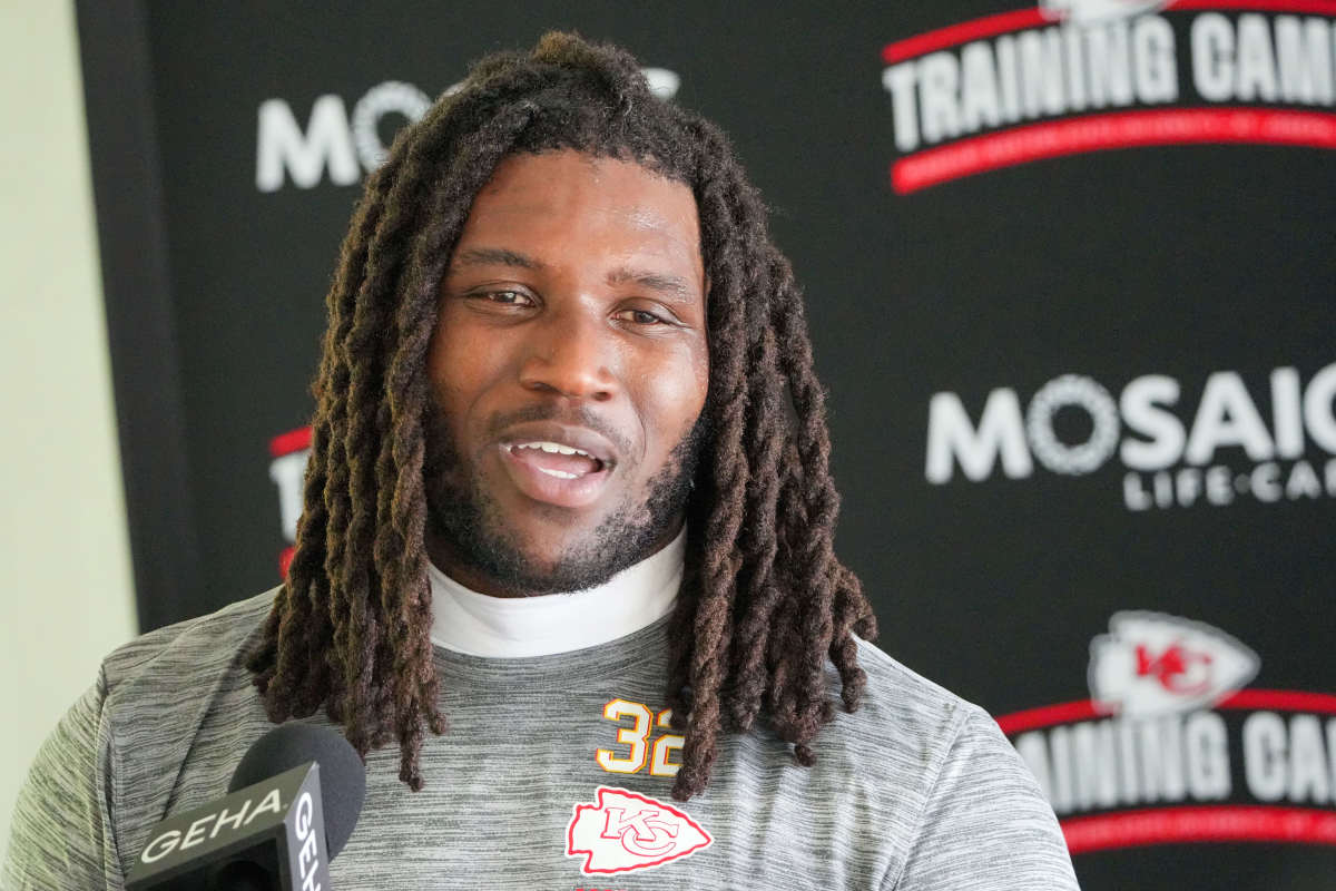 Chiefs' Super Bowl Star Carted Off Field With Concerning Injury - Athlon  Sports