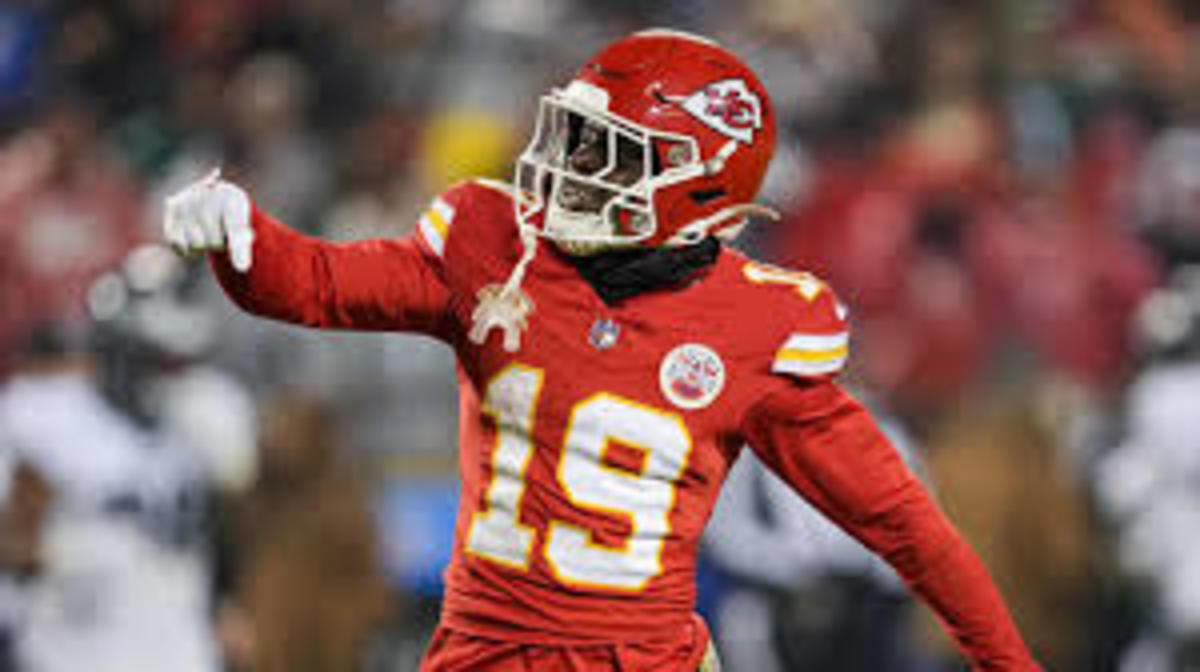 5 Kansas City Chiefs Injured in Training Camp Practice; Kadarius Toney ...