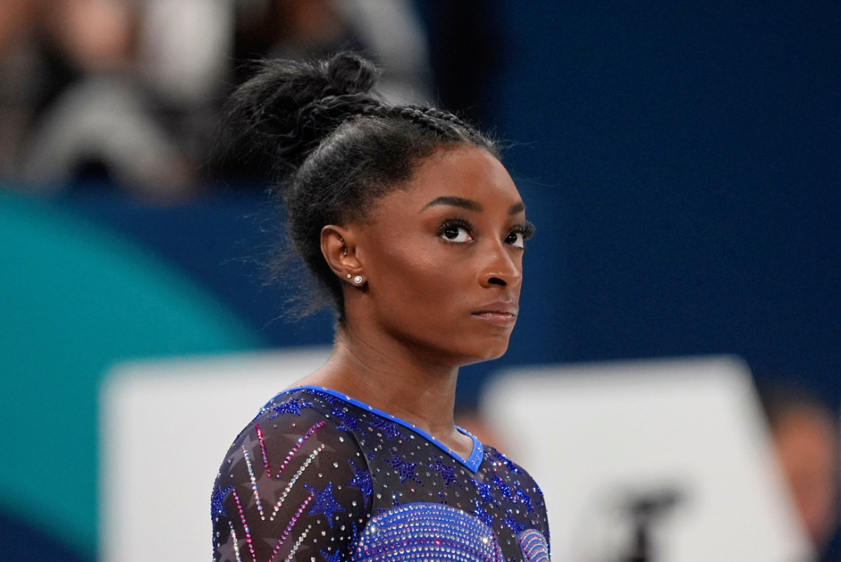 Simone Biles Admits Struggles Before GOAT Tour - Athlon Sports