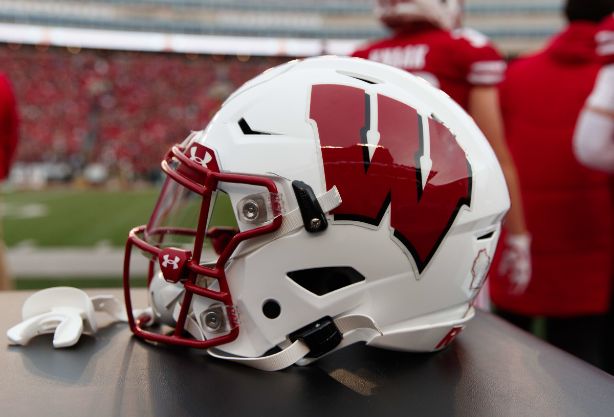 Barstool Big Cat Launching NIL Campaign to Help the Wisconsin Badgers