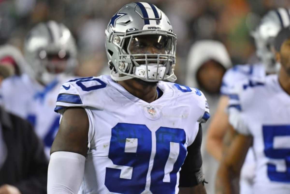 DeMarcus Lawrence Reveals True Dallas Cowboys Feelings in Goodbye Message -  Athlon Sports