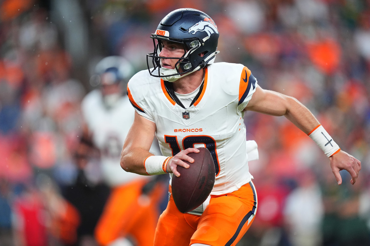 Bo Nix Shines in Mile High Debut - Athlon Sports