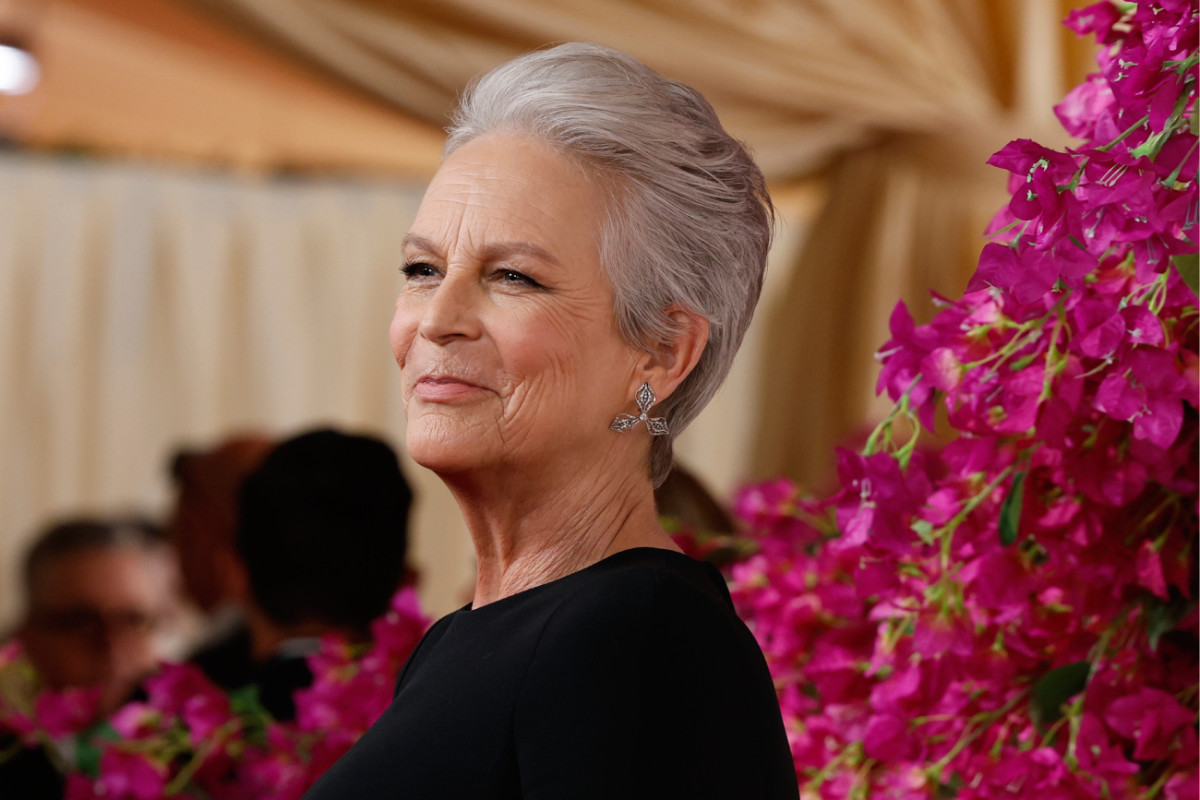 Jamie Lee Curtis admits she'd love to be Caitlin Clark for a day.