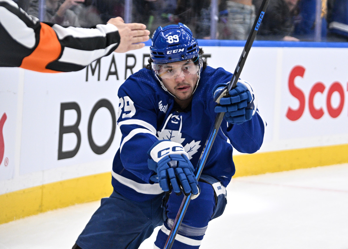 Report: Maple Leafs' Nick Robertson Saga Takes 180-Degree Turn - Athlon  Sports