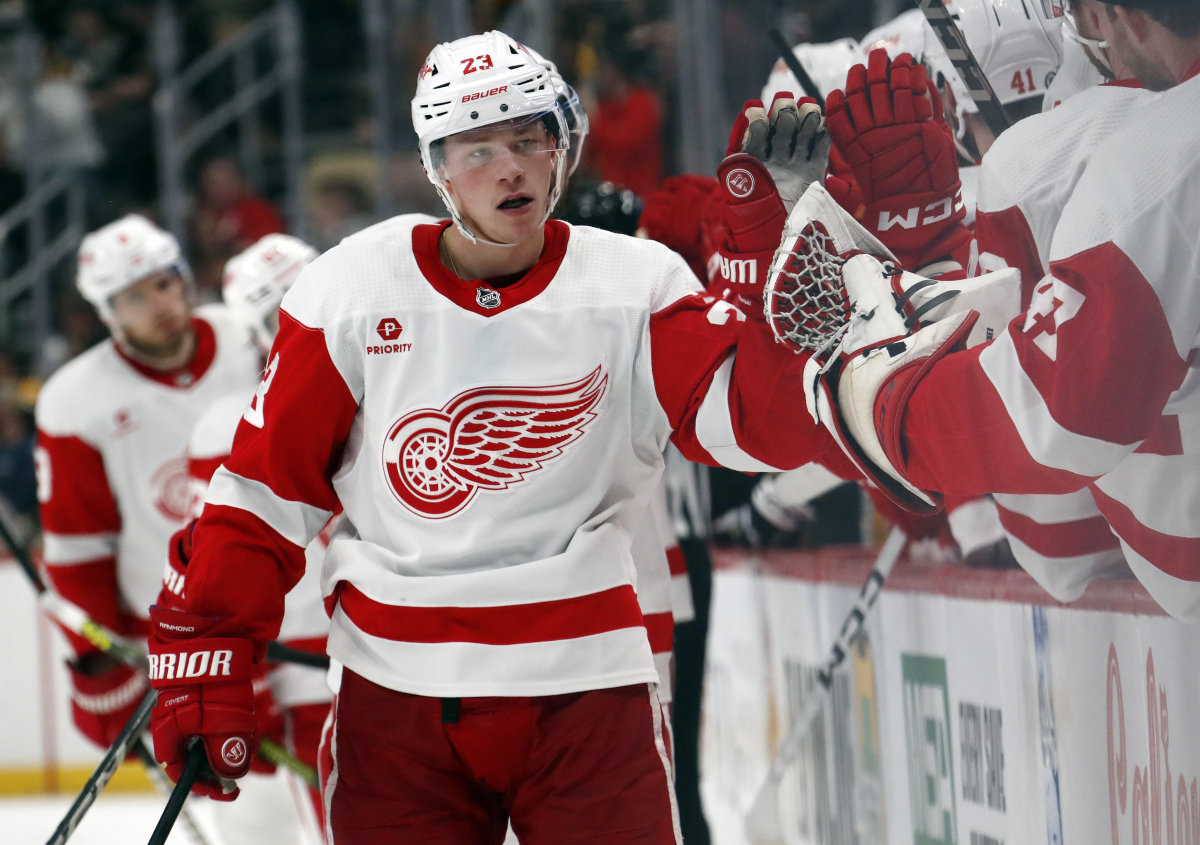 Red Wings' Lucas Raymond's Agent Shares Ominous Update on Contract ...