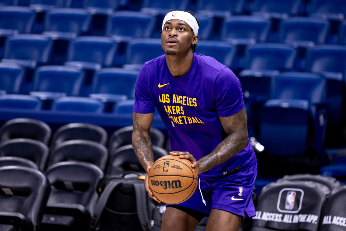Los Angeles Lakers forward Jarred Vanderbilt (2)
