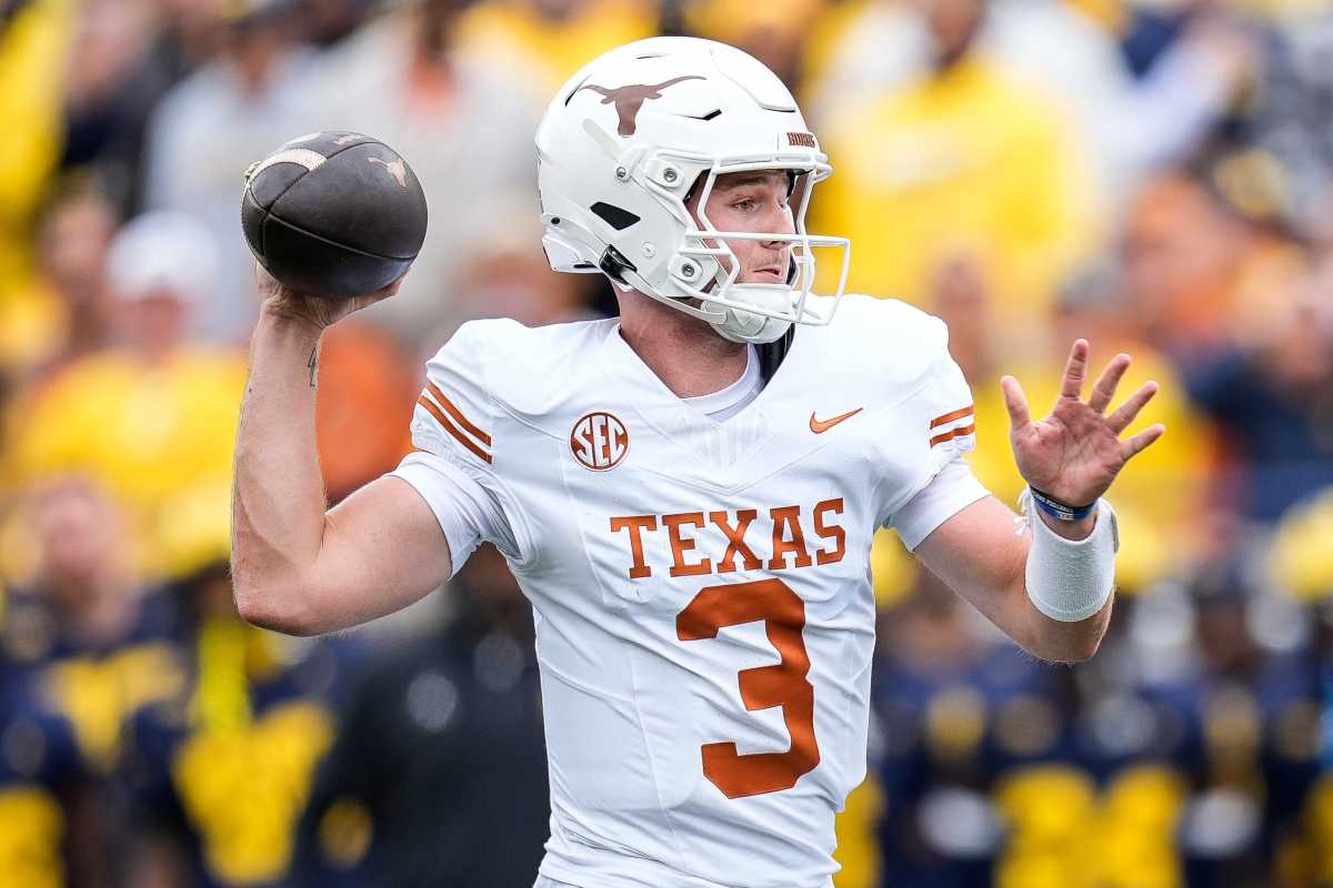 Quinn Ewers Gets Massive Injury Update Before Texas Vs. OU - Athlon Sports