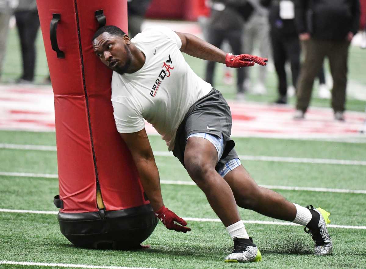 Former Alabama Lineman Makes Shocking Year-2 Transformation - Athlon Sports