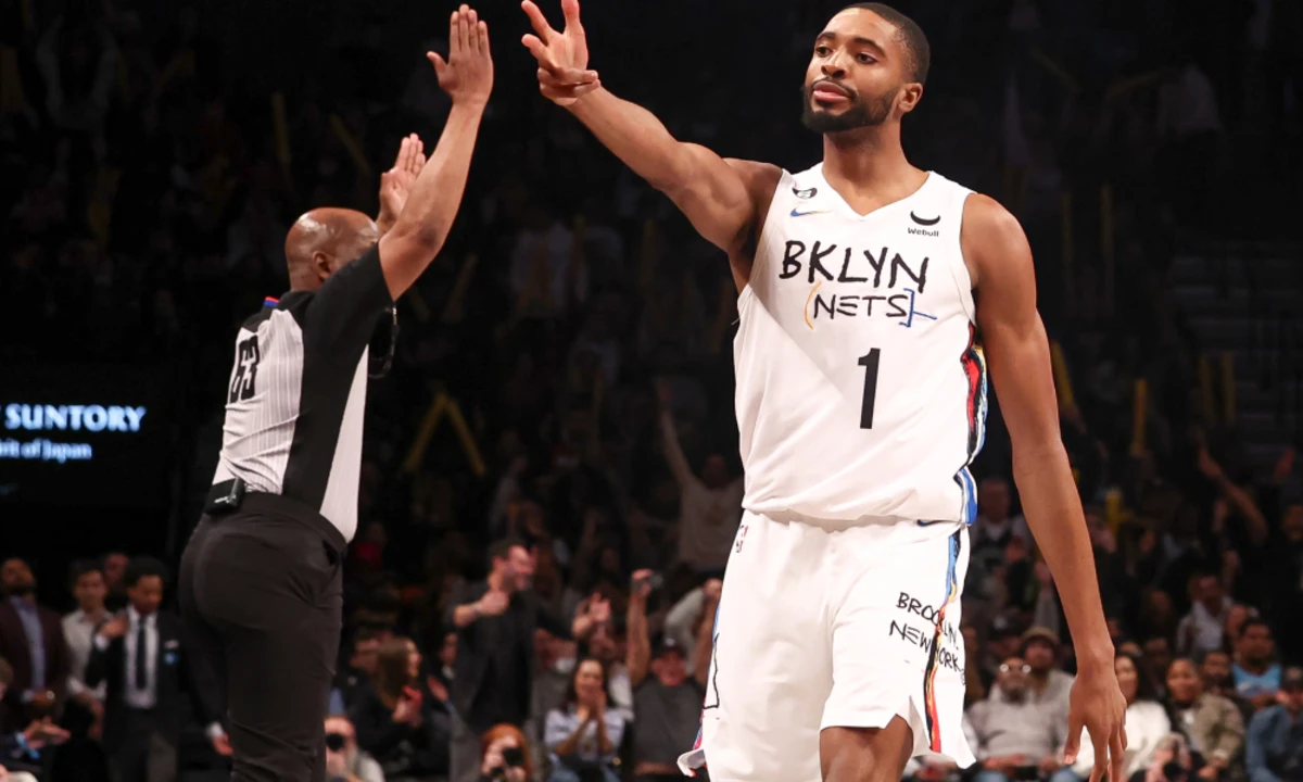 Fans Get First Look At Mikal Bridges In New York Knicks Jersey - Athlon ...