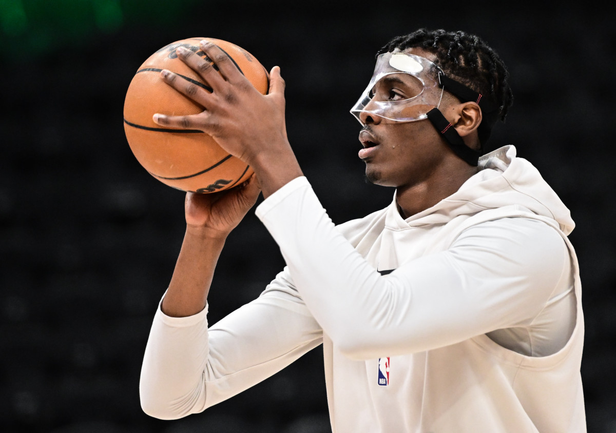 Mar 19, 2023; Milwaukee, Wisconsin, USA; Toronto Raptors center Christian Koloko (35) warms up before game against the Milwaukee Bucks at Fiserv Forum.