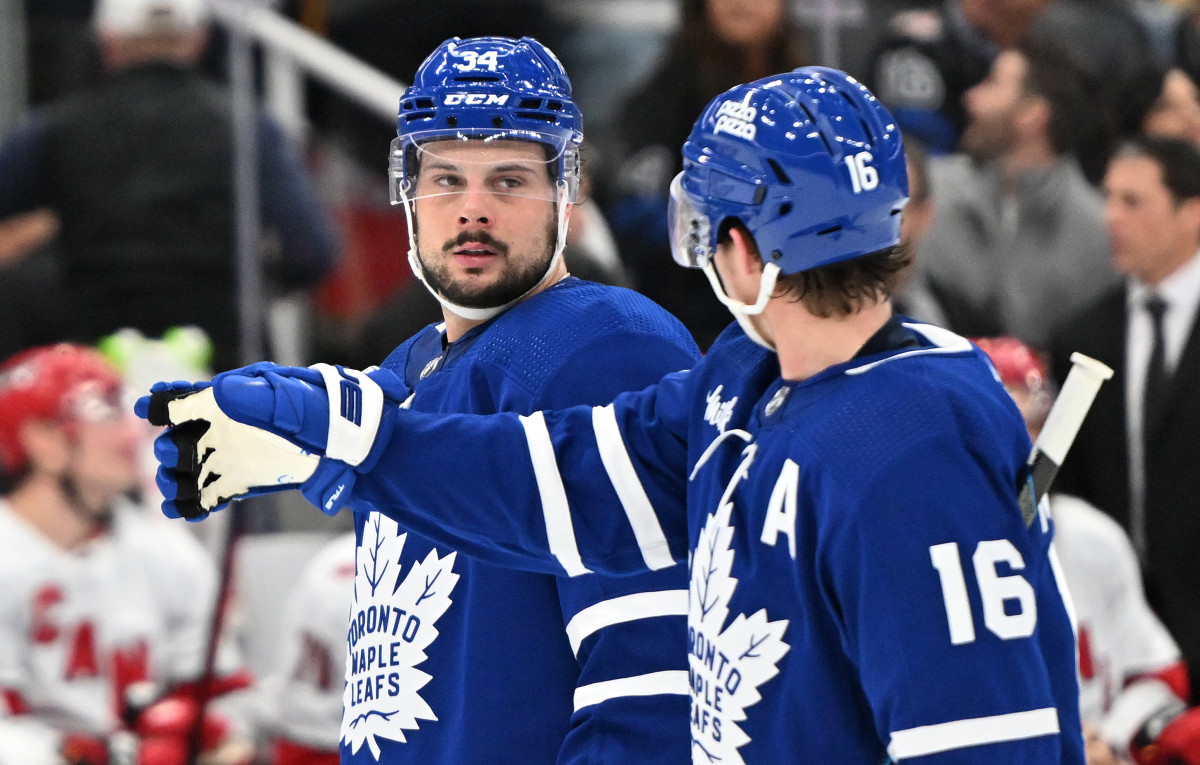 Maple Leafs Spoil Young Auston Matthews Fan with an