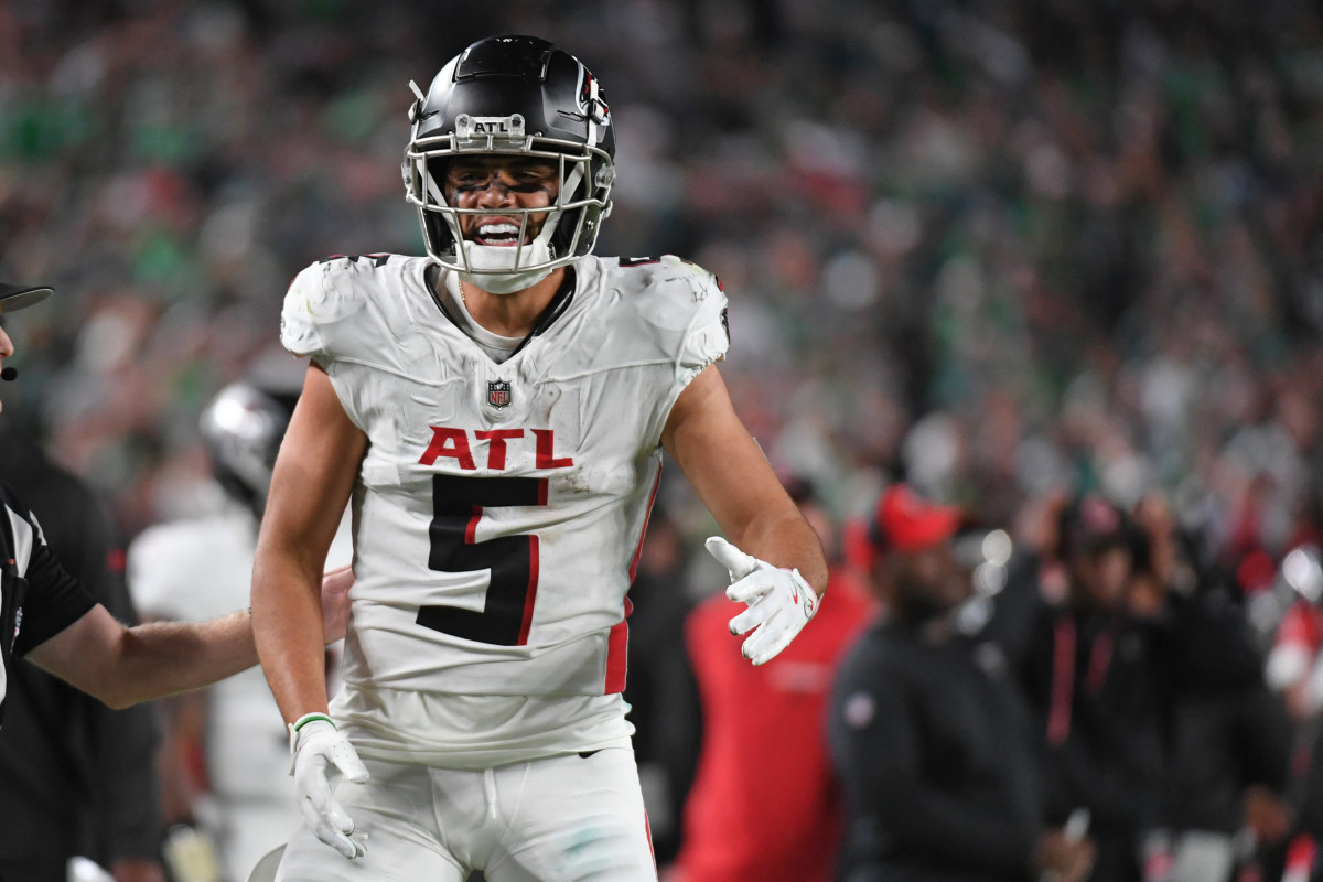 How The Drake London And Darnell Mooney One-Two Punch Works For The Falcons - Athlon Sports