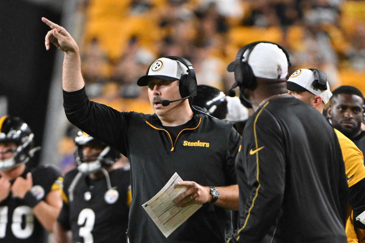 Steelers OC Arthur Smith Named As Top Candidate For Prominent College ...