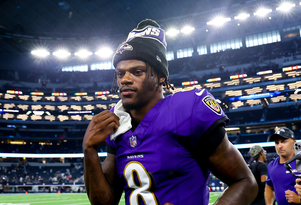 Lamar Jackson's Stadium Arrival Turns Heads Before Ravens-Browns - Athlon Sports