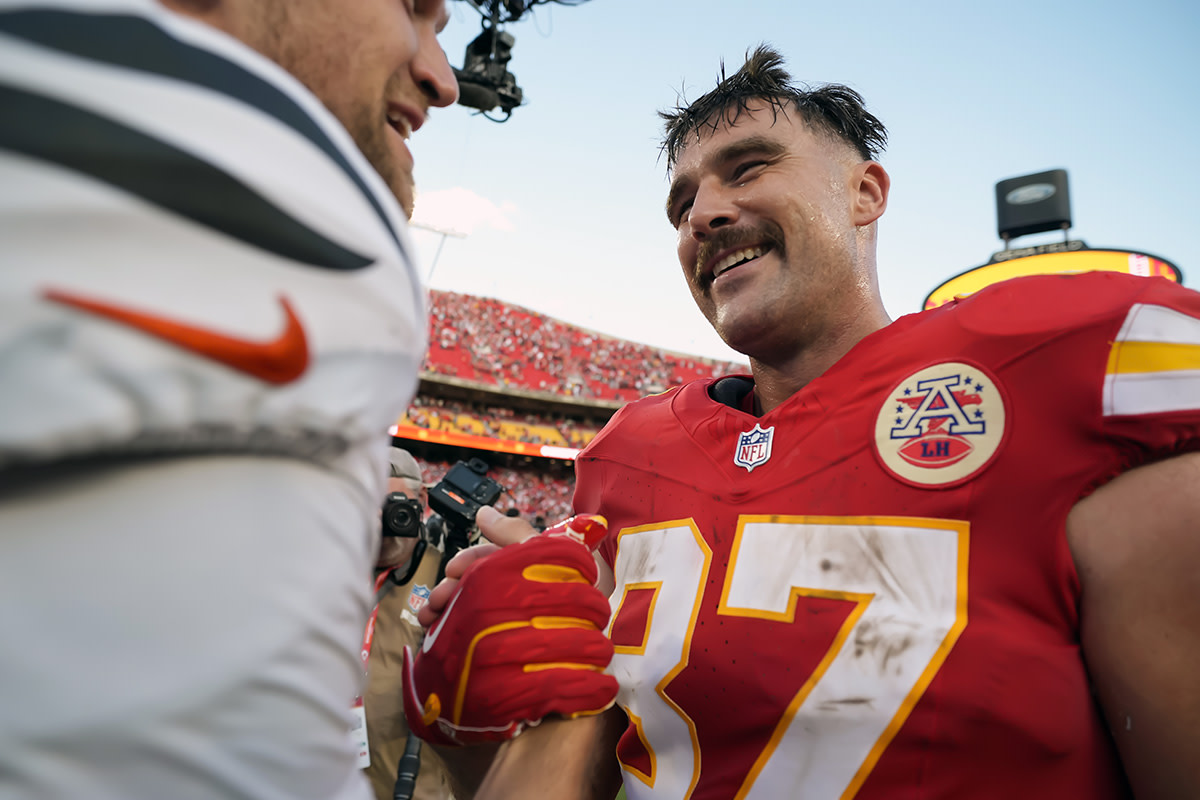 Travis Kelce's Unexpected Move After Chiefs-49ers Leaves Fan Stunned ...